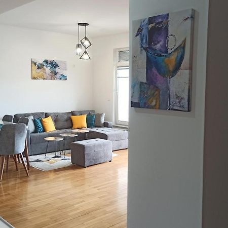 Panimis Apartment سكوبجي المظهر الخارجي الصورة